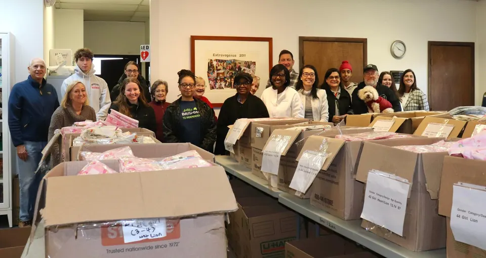 Homestretch hosted a Jan. 19 event, “Tiny Threads, Big Impact,” in partnership with the John and Eden Foundation and Dr. Hyun Lee to donate 5,000 pieces of clothing to local...