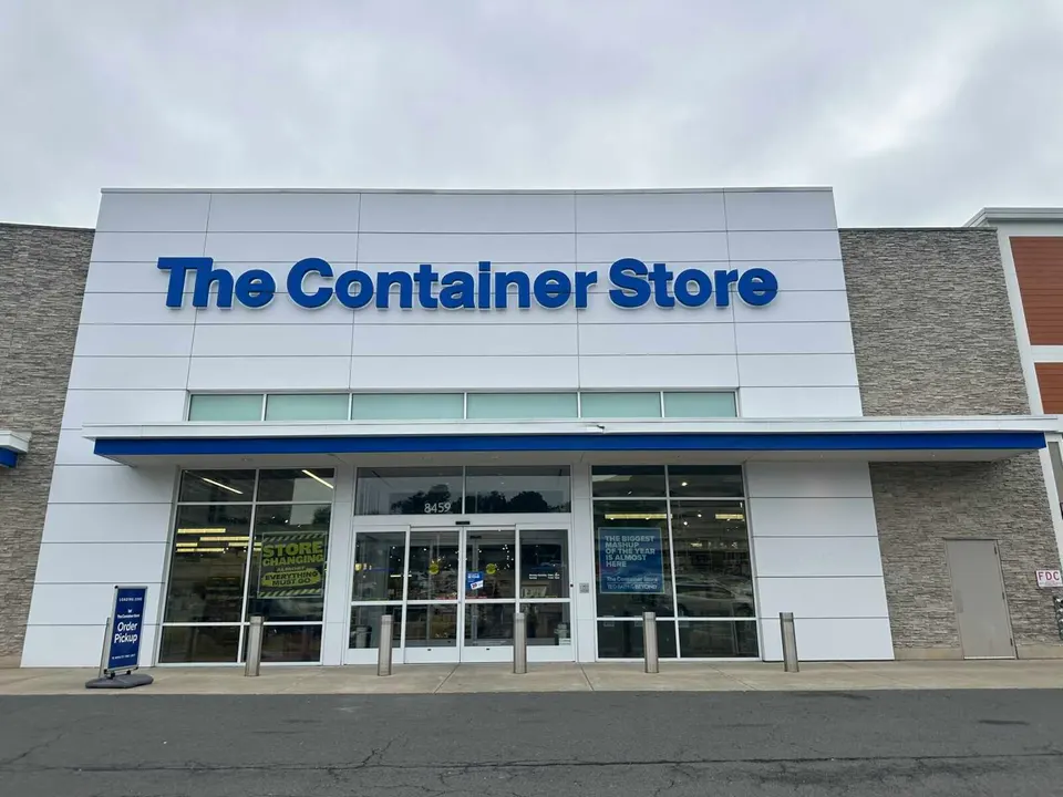The Container Store in Tysons (staff photo by Angela Woolsey)