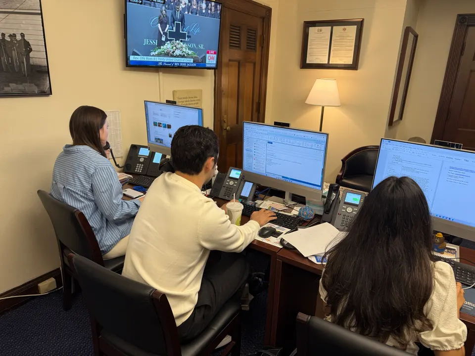 Congressional Phones Ringing