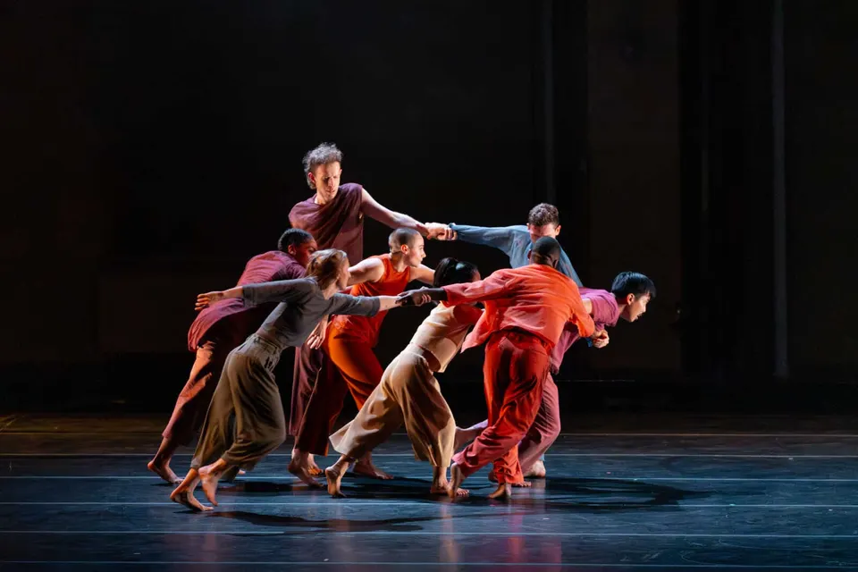 Doug Varone and Dancers will perform at George Mason University’s Center for the Arts on April 25, 2026 (photo by John Landry)