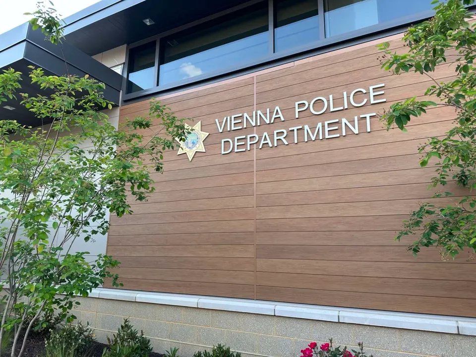 Vienna Police Department sign on headquarters building (file photo)