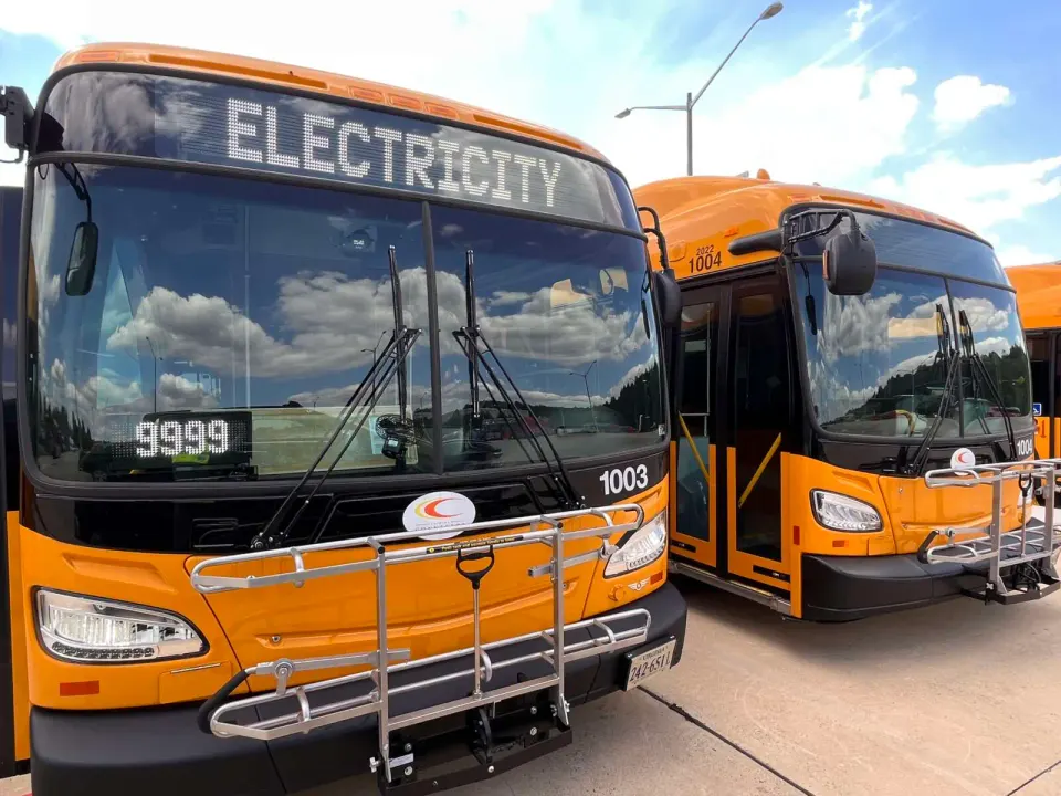 The Fairfax Connector bus fleet has a growing number of electric buses (courtesy FCDOT)