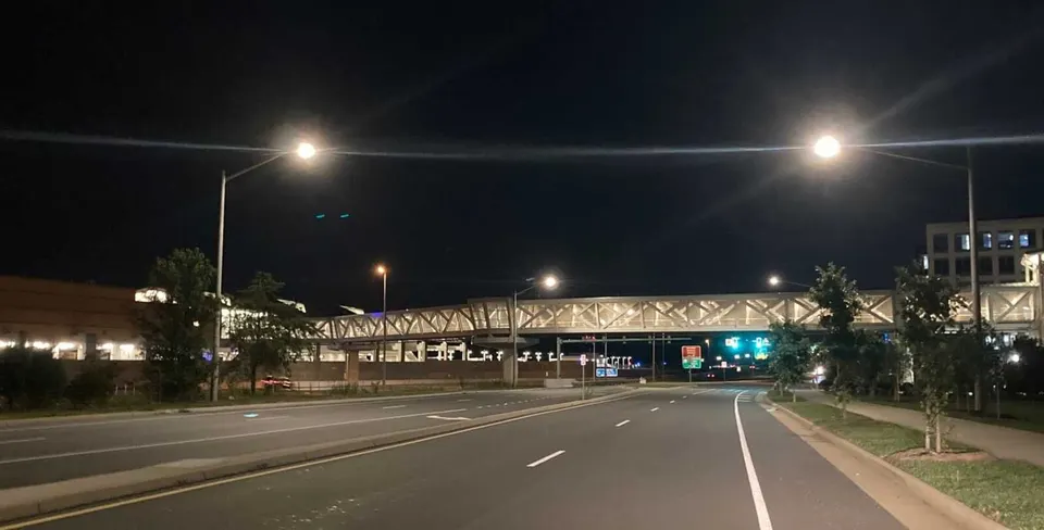 LED streetlights along Sunrise Valley Drive near the Innovation Center Metro station (courtesy Fairfax County)