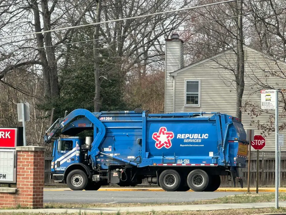 A Republic Services garbage truck in Vienna (staff photo by Angela Woolsey)