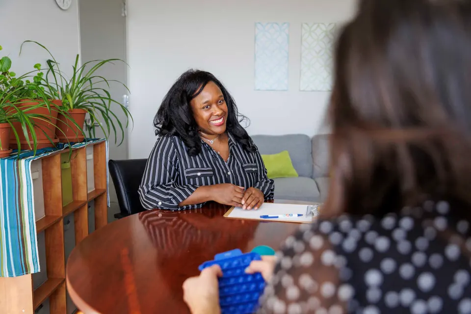 BeWell provides one-on-one health coaching for individuals with mental illnesses and substance use challenges (courtesy HopeLink)