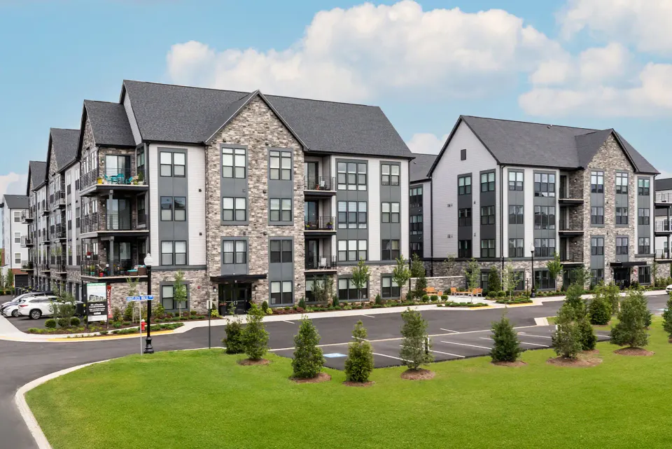 Archer Square Condominiums
