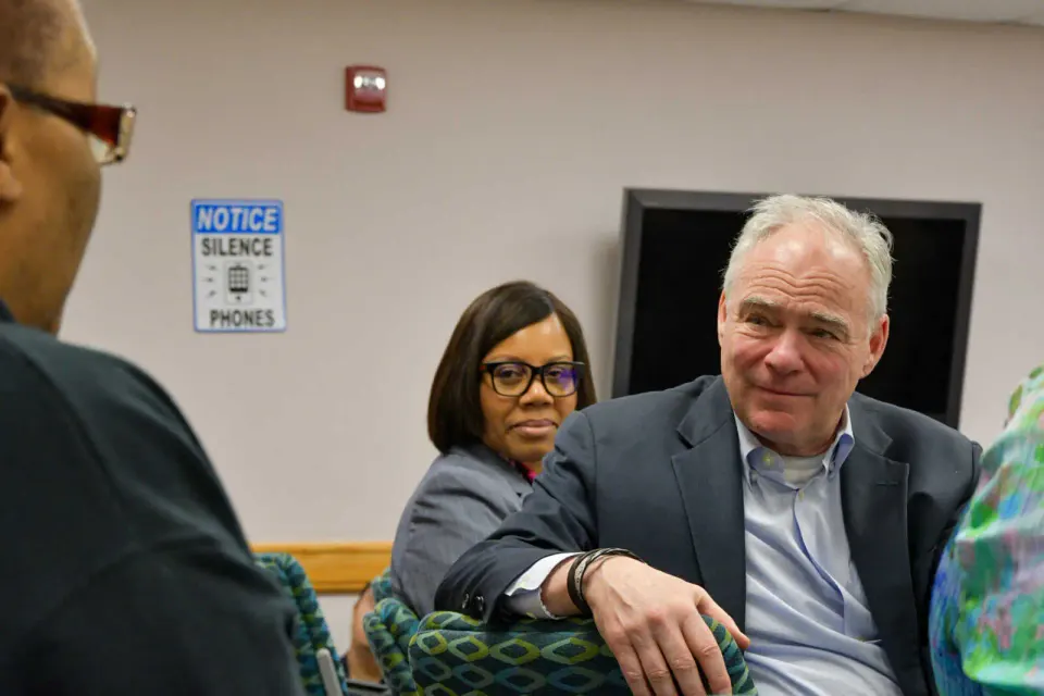 Sen. Tim Kaine speaks with Higher Horizons staff about federal funding for Head Start programs (staff photo by James Jarvis)