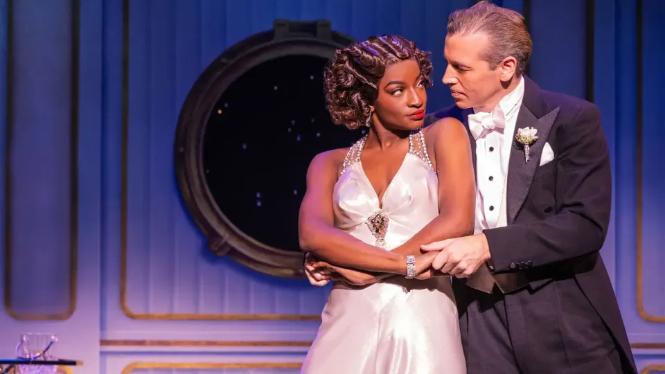 It's Broadway and the National Theatre! Don't miss Some Like It Hot, now through Dec. 7. Courtesy National Theatre.
