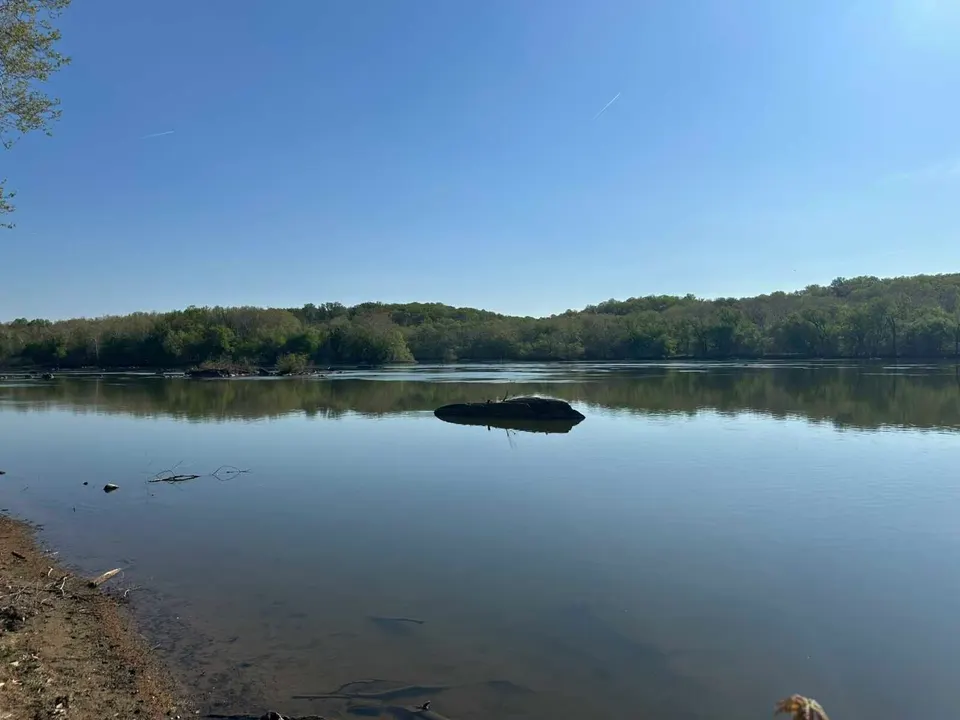 A rock in the Potomac River near Riverbend Park in Great Falls (staff photo by Angela Woolsey)