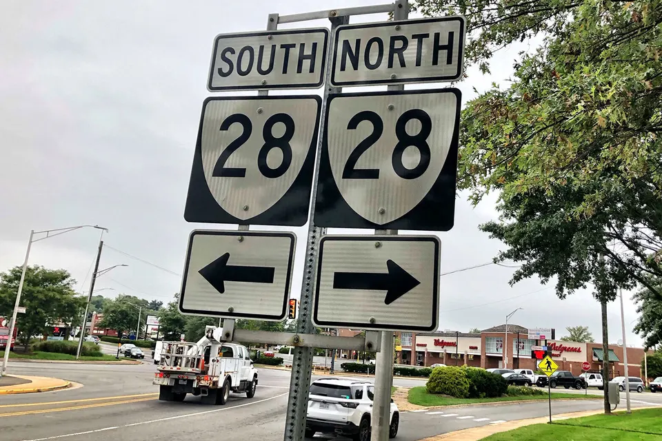 Route 28 signs