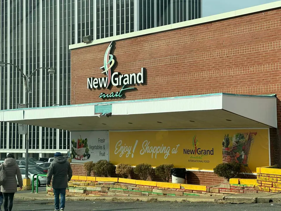 New Grand Mart in Seven Corners (staff photo by Angela Woolsey)