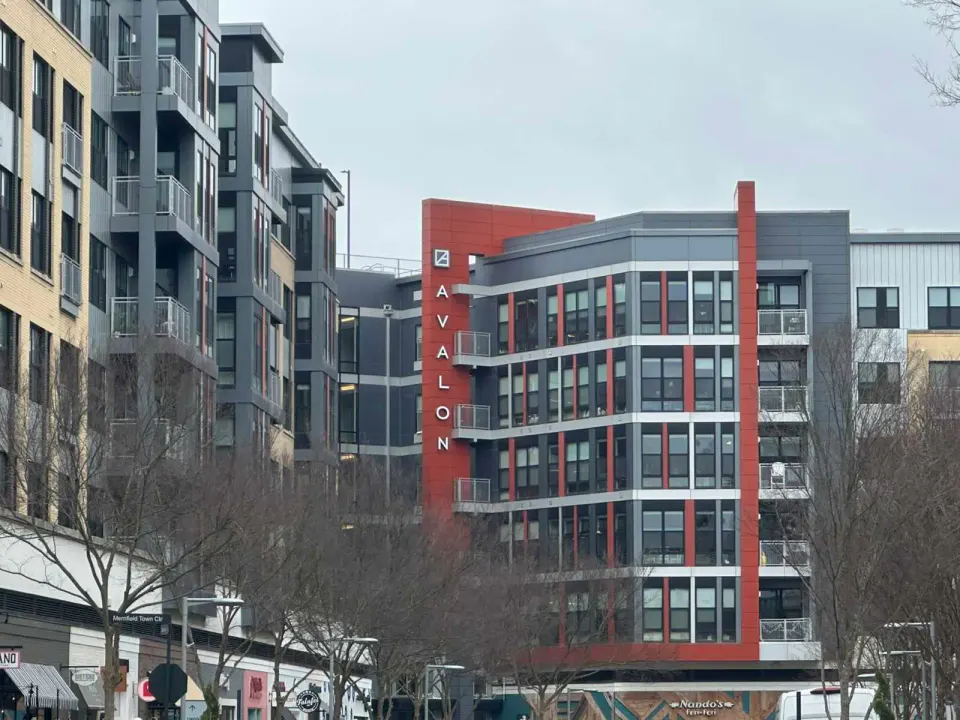 The Avalon Mosaic apartments in Merrifield (staff photo by Angela Woolsey)