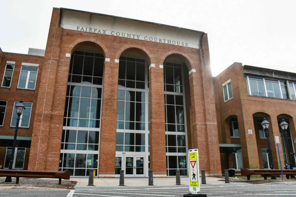 Fairfax County Courthouse (staff photo by James Jarvis)